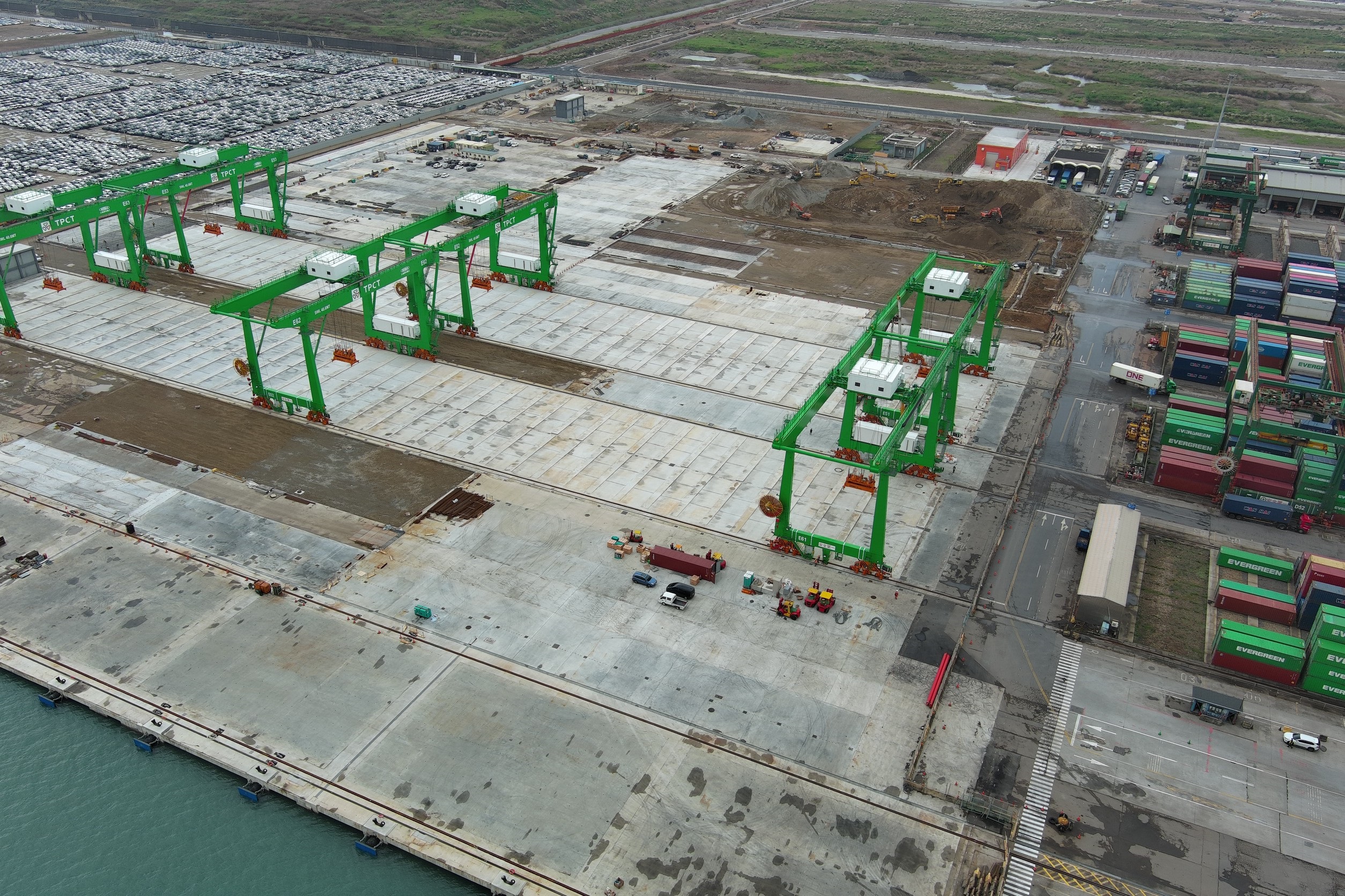 臺北港N7號貨櫃碼頭及後線貨櫃場新建工程